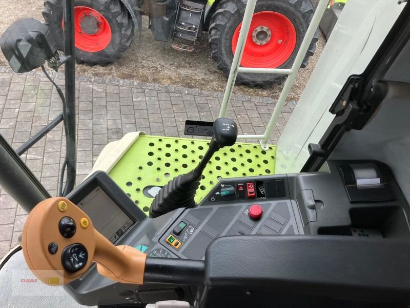 Mähdrescher van het type CLAAS LEXION 430, Gebrauchtmaschine in Töging am Inn (Foto 7)