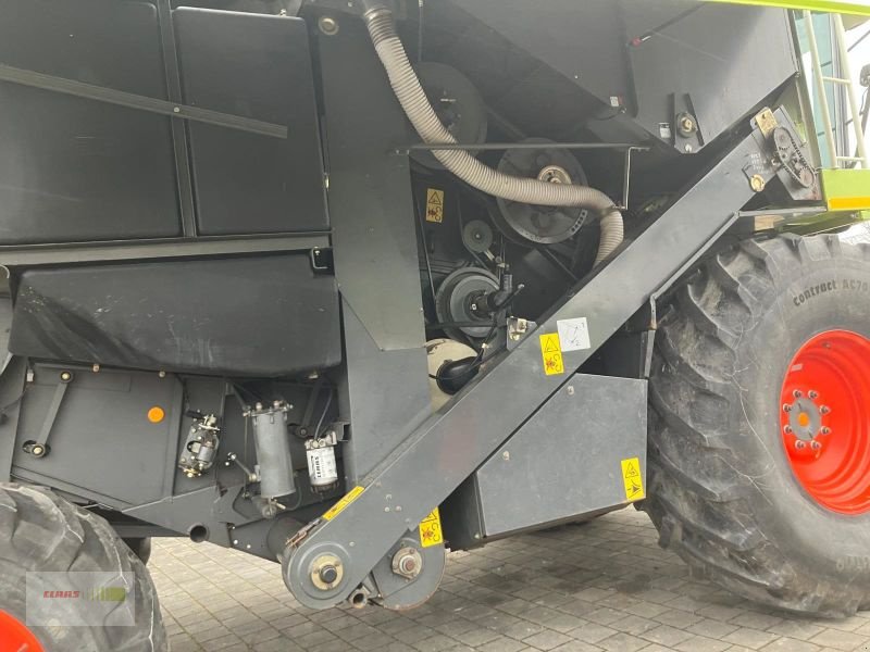 Mähdrescher van het type CLAAS LEXION 430, Gebrauchtmaschine in Töging am Inn (Foto 9)