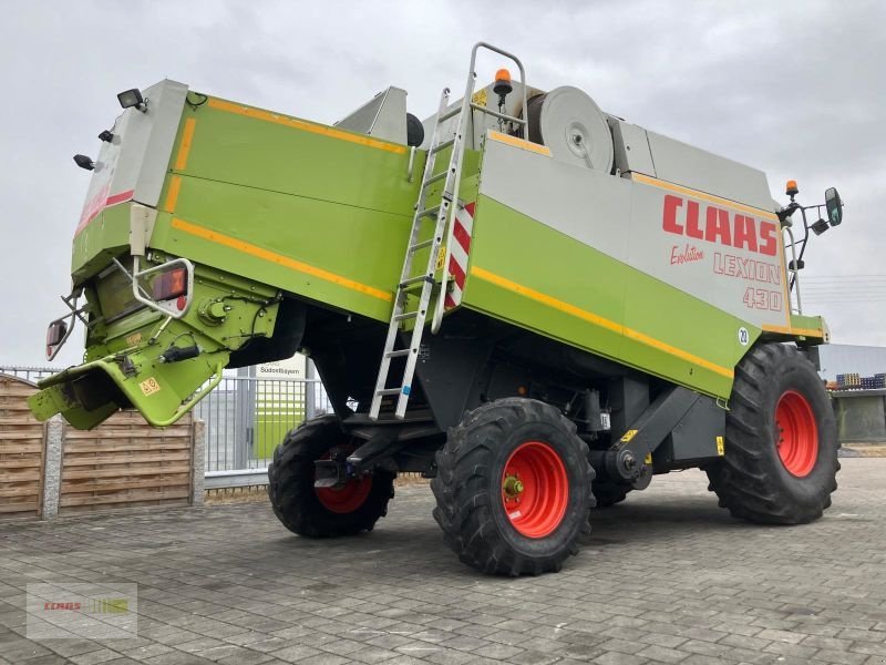 Mähdrescher van het type CLAAS LEXION 430, Gebrauchtmaschine in Töging am Inn (Foto 4)