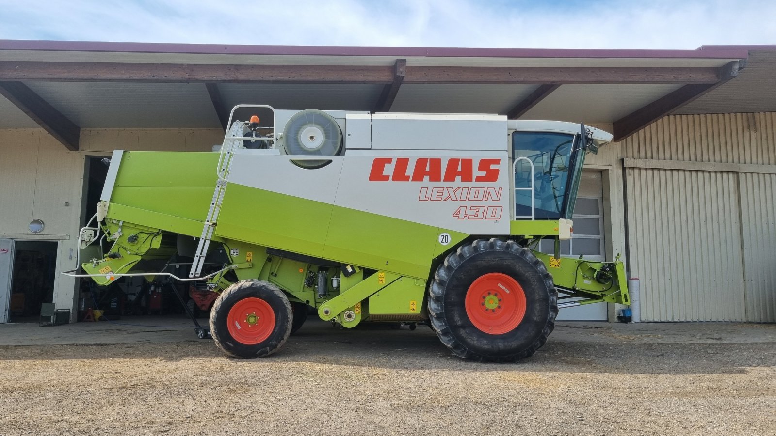 Mähdrescher of the type CLAAS Lexion 430, Gebrauchtmaschine in Aspach (Picture 1)