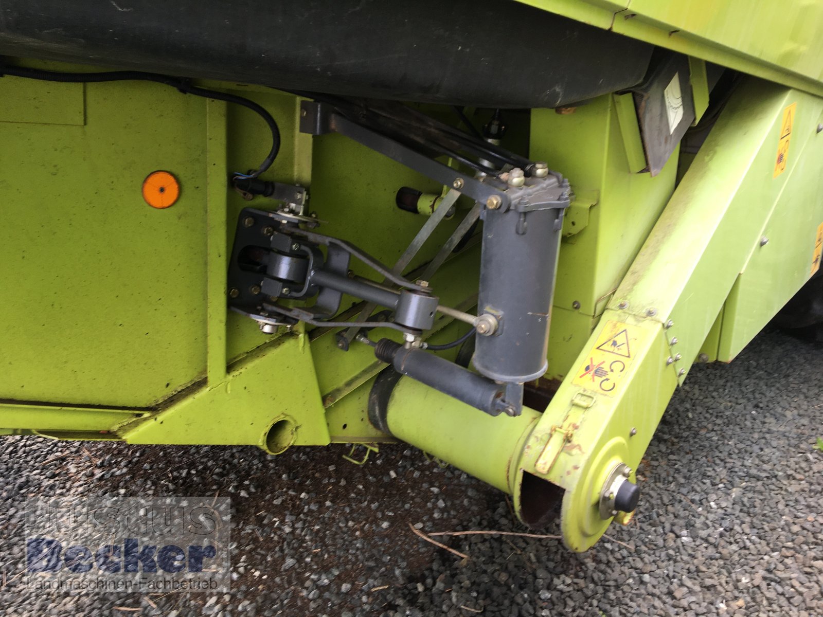 Mähdrescher des Typs CLAAS Lexion 440 CEBIS, Gebrauchtmaschine in Weimar-Niederwalgern (Bild 14)