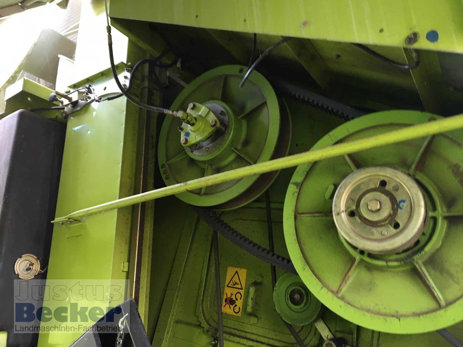 Mähdrescher des Typs CLAAS Lexion 440 CEBIS, Gebrauchtmaschine in Weimar-Niederwalgern (Bild 17)