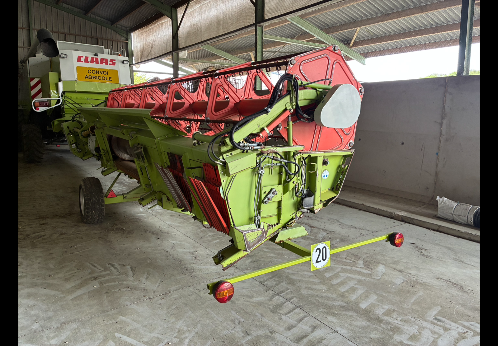 Mähdrescher a típus CLAAS LEXION 440 EVOLUTION, Gebrauchtmaschine ekkor: ST CLEMENT DE LA PLACE (Kép 3)