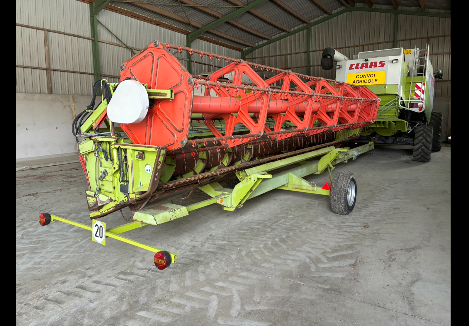 Mähdrescher a típus CLAAS LEXION 440 EVOLUTION, Gebrauchtmaschine ekkor: ST CLEMENT DE LA PLACE (Kép 9)