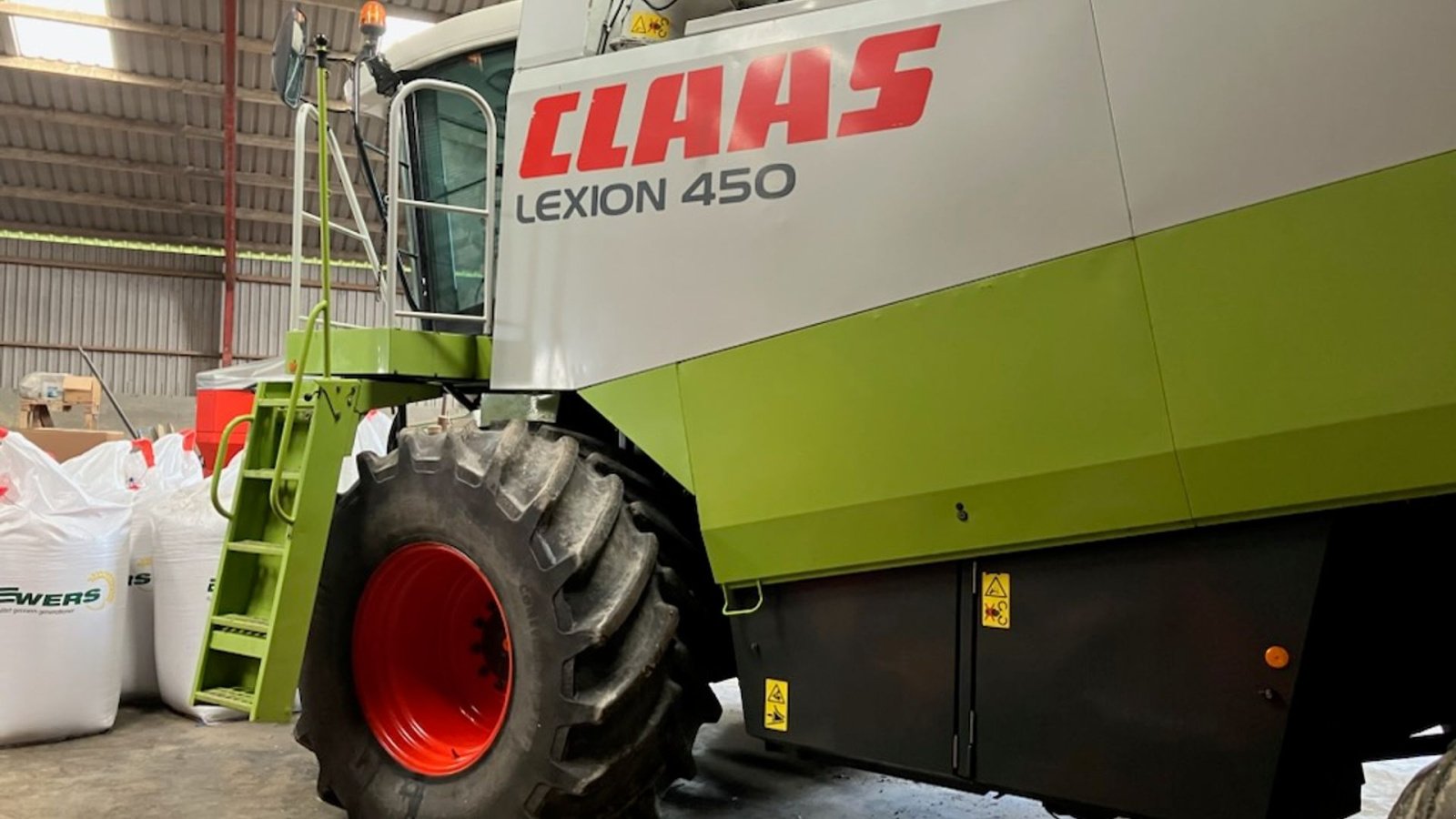 Mähdrescher des Typs CLAAS Lexion 450, Gebrauchtmaschine in Aabenraa (Bild 11)