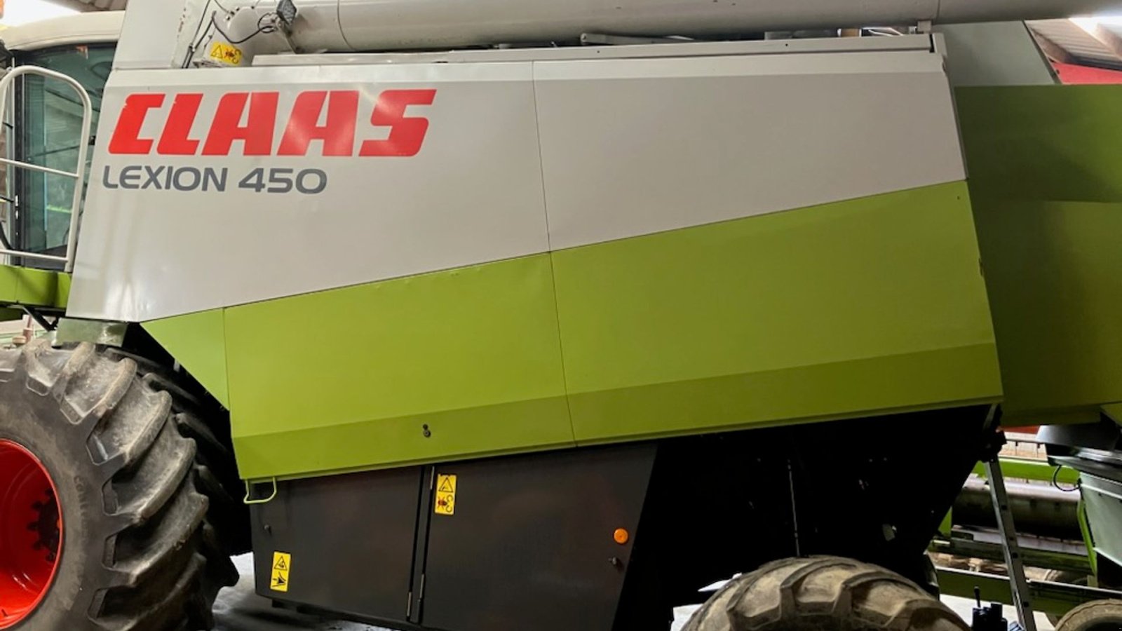 Mähdrescher des Typs CLAAS Lexion 450, Gebrauchtmaschine in Aabenraa (Bild 3)