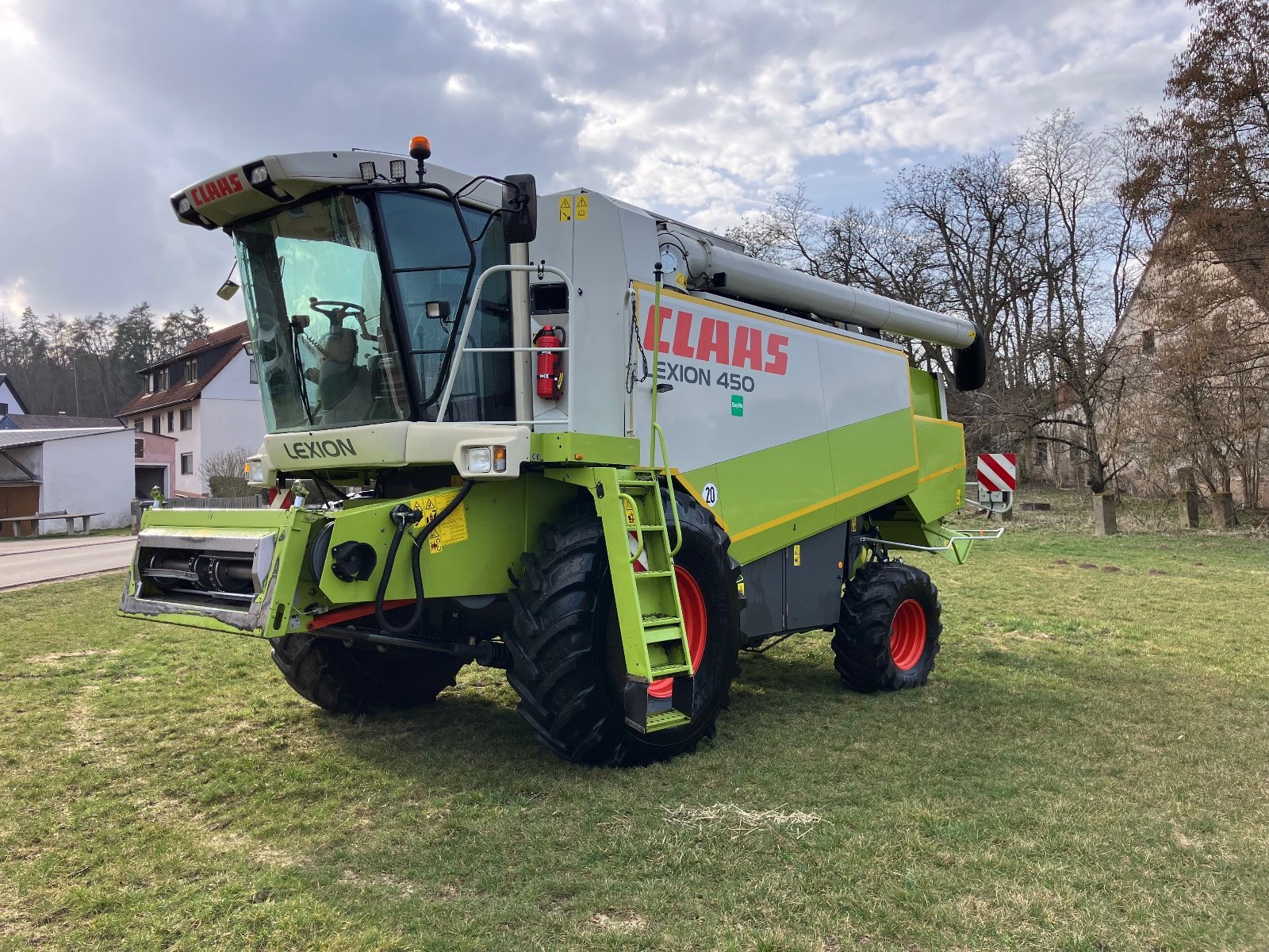 Mähdrescher typu CLAAS Lexion 450, Gebrauchtmaschine w Sachsen bei Ansbach (Zdjęcie 1)