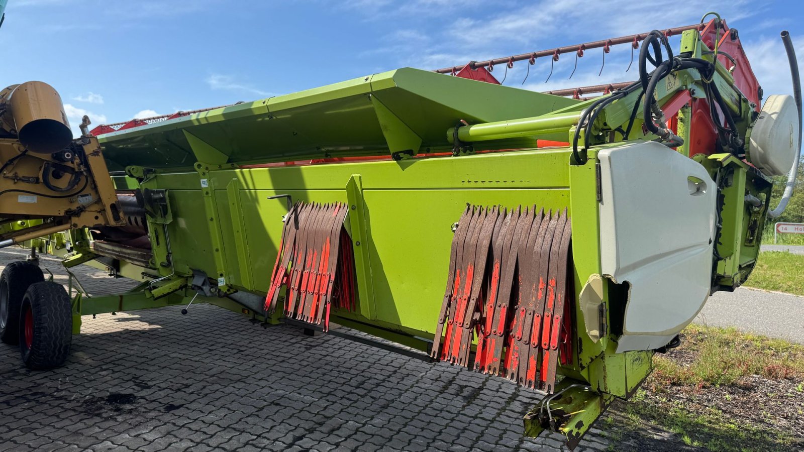 Mähdrescher of the type CLAAS Lexion 460 EVOLUTION MED BÆLTER, 4WD OG V900 SKÆREBORD!, Gebrauchtmaschine in Nørager (Picture 21)