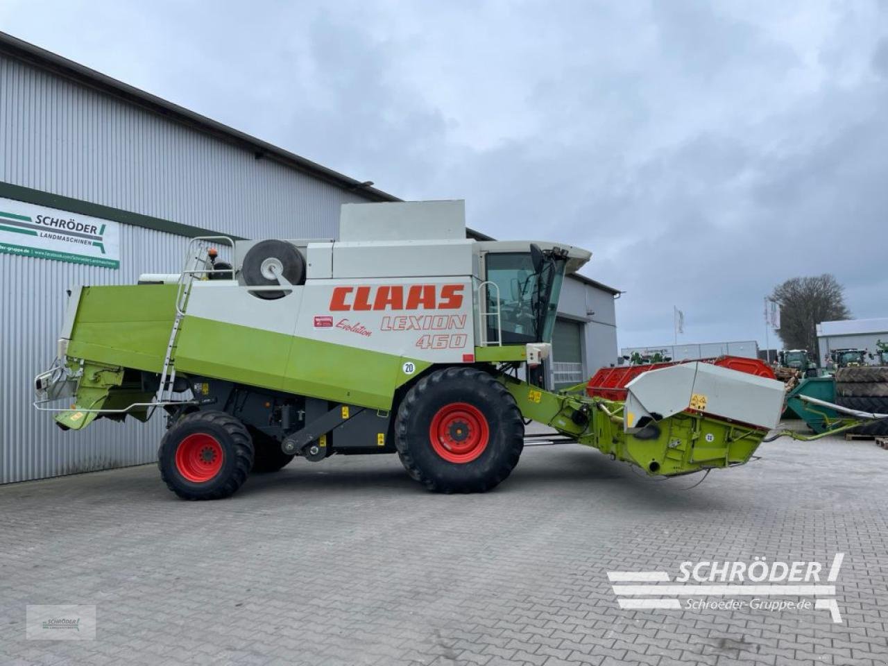 Mähdrescher типа CLAAS LEXION 460 EVOLUTION, Gebrauchtmaschine в Wildeshausen (Фотография 3)