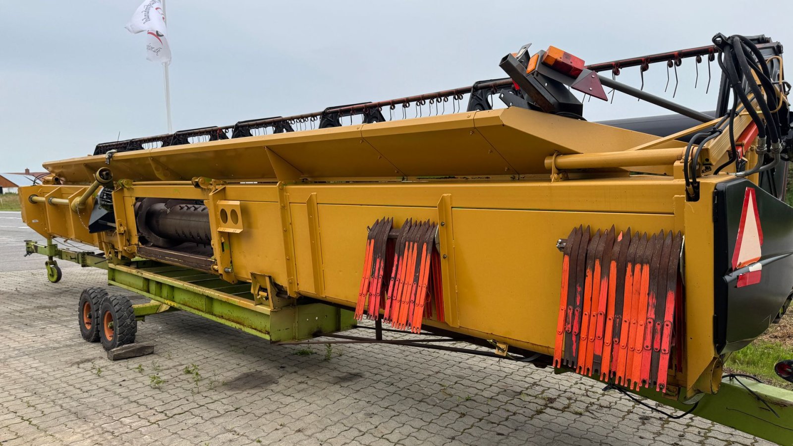 Mähdrescher du type CLAAS Lexion 460 MED 30 FODS SKÆREBORD, BÆLTER OG 4WD!, Gebrauchtmaschine en Nørager (Photo 19)