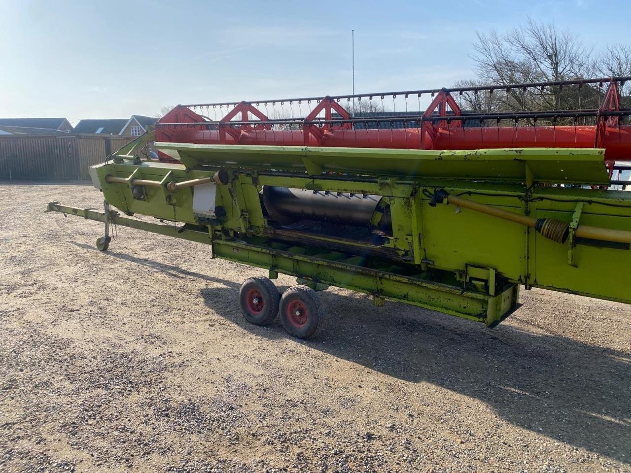 Mähdrescher des Typs CLAAS LEXION 460, Gebrauchtmaschine in Tim (Bild 13)