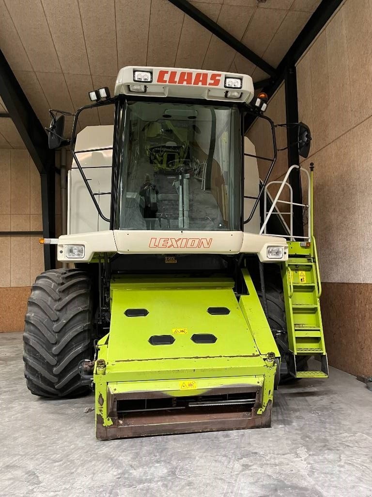 Mähdrescher des Typs CLAAS Lexion 460, Gebrauchtmaschine in Vinderup (Bild 2)