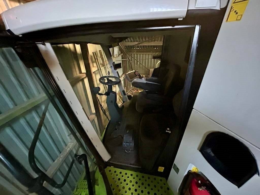 Mähdrescher des Typs CLAAS Lexion 460, Gebrauchtmaschine in Vinderup (Bild 4)