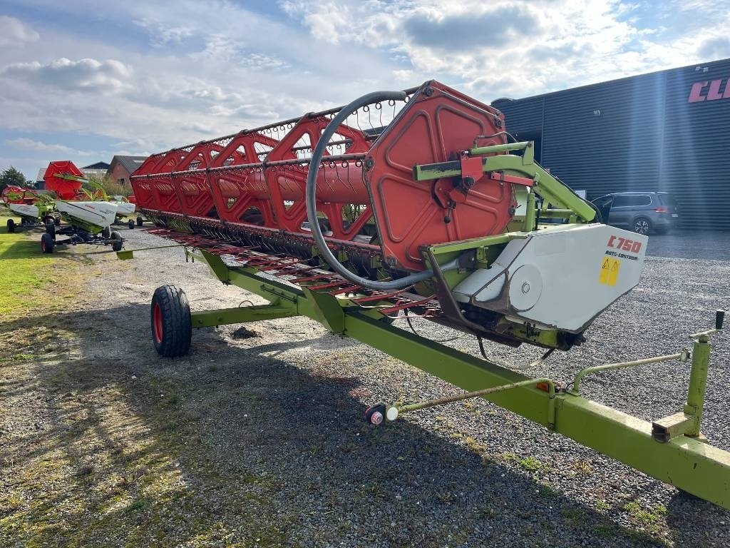 Mähdrescher des Typs CLAAS Lexion 460, Gebrauchtmaschine in Vinderup (Bild 7)