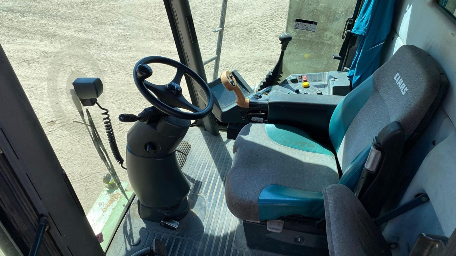 Mähdrescher des Typs CLAAS Lexion 480 SOLGT!!! Sold!!! Incl. skærebord og Laser Pilot.  "Ny model" fra 2002., Gebrauchtmaschine in Kolding (Bild 2)