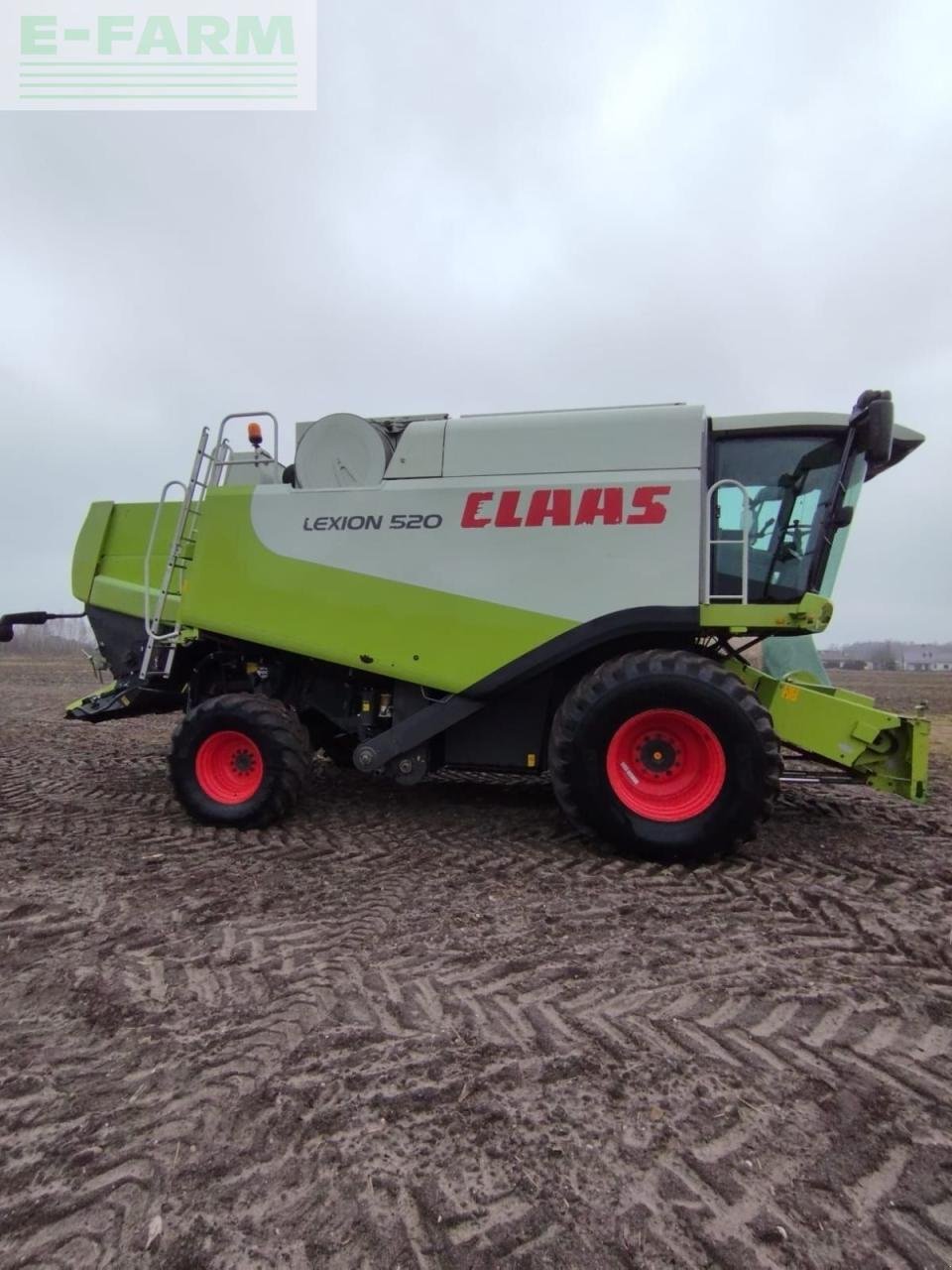 Mähdrescher typu CLAAS Lexion 520, Gebrauchtmaschine v Hamburg (Obrázek 4)