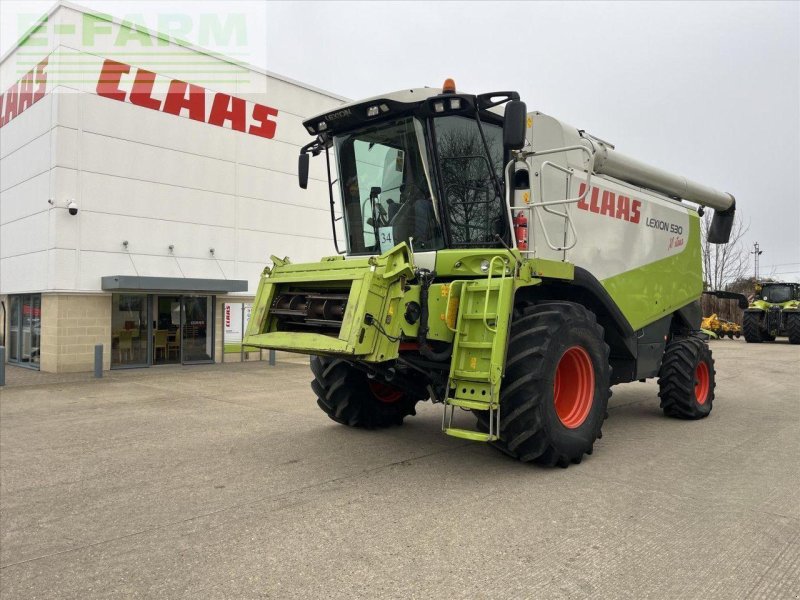 Mähdrescher of the type CLAAS LEXION 530 M, Gebrauchtmaschine in SUFFOLK (Picture 1)