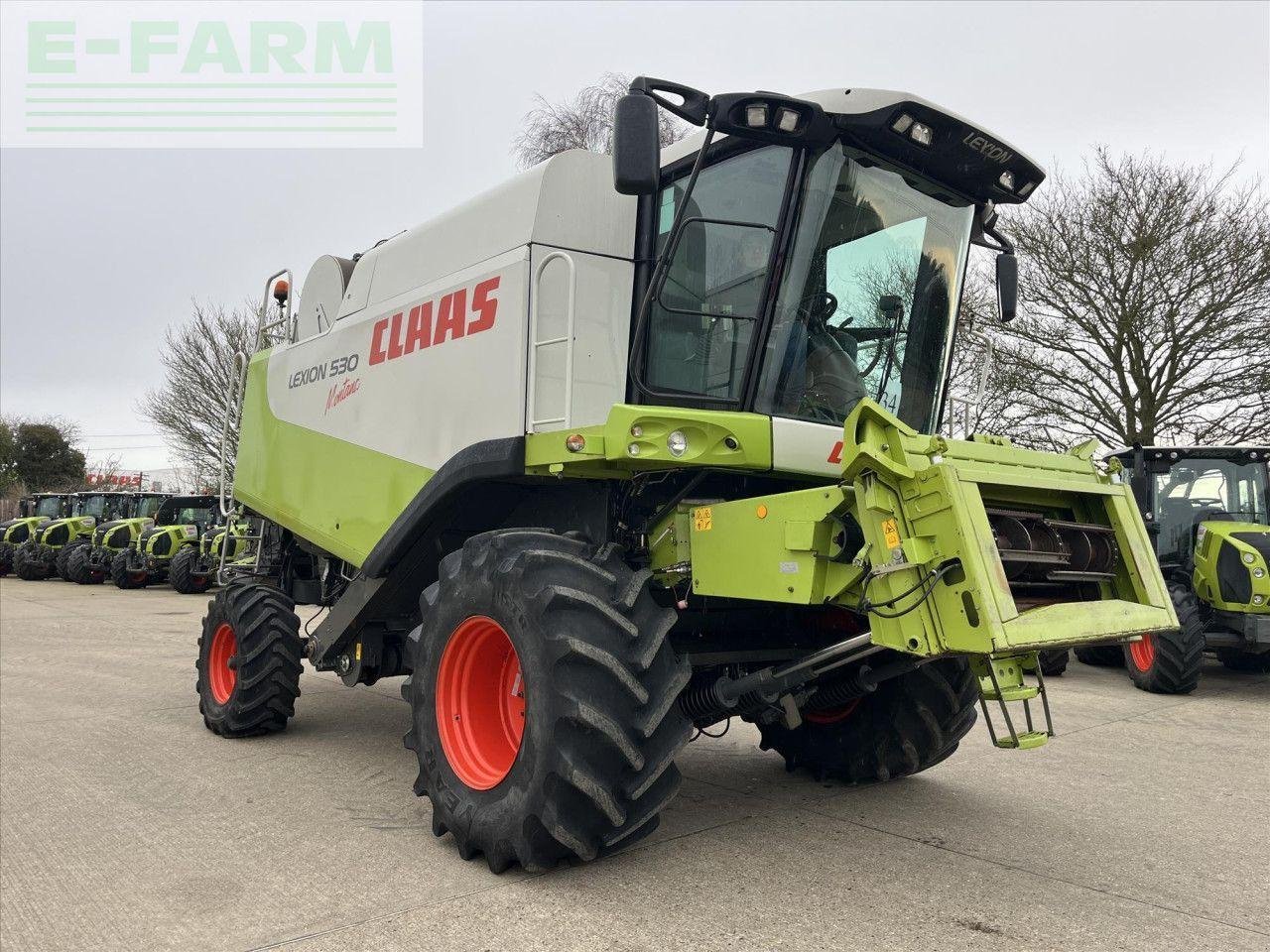 Mähdrescher des Typs CLAAS LEXION 530 M, Gebrauchtmaschine in SUFFOLK (Bild 3)