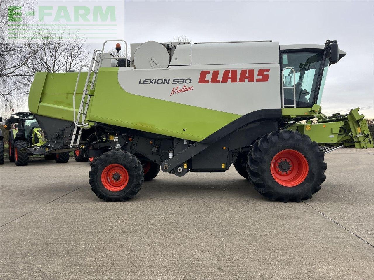 Mähdrescher des Typs CLAAS LEXION 530 M, Gebrauchtmaschine in SUFFOLK (Bild 4)