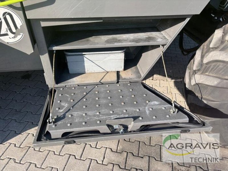 Mähdrescher typu CLAAS LEXION 530, Gebrauchtmaschine v Meppen (Obrázek 10)