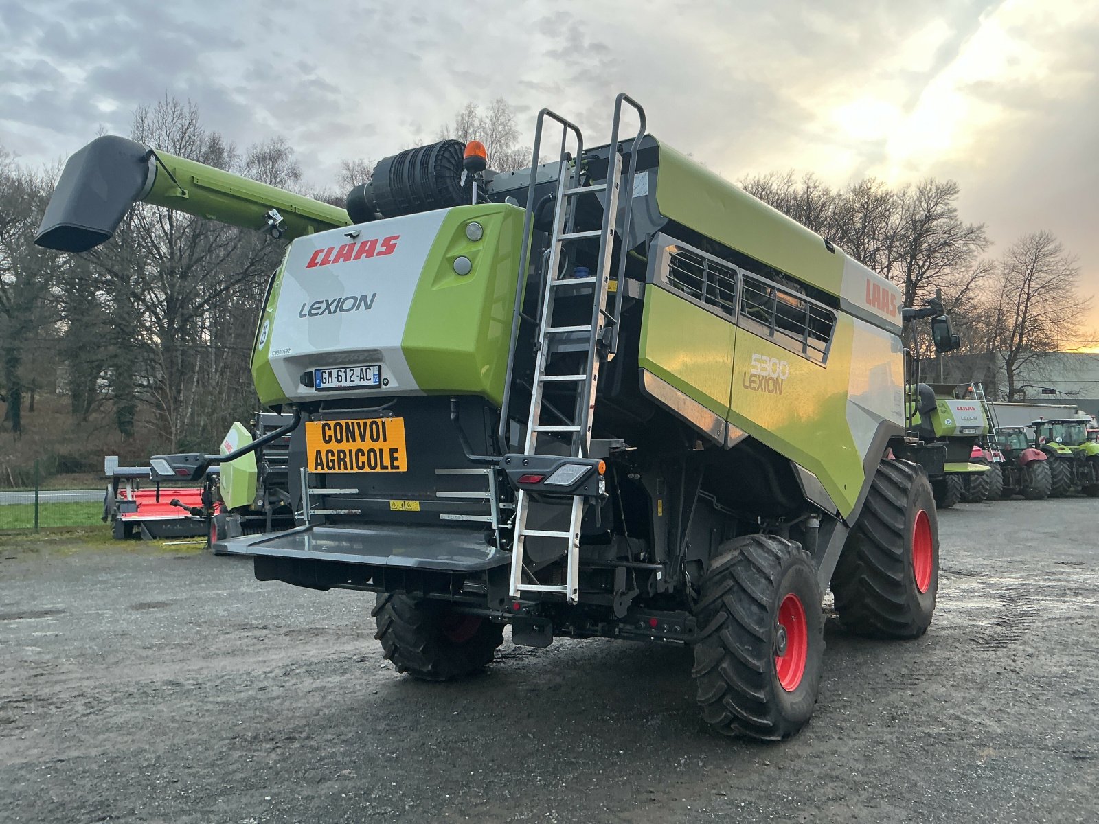 Mähdrescher vrste CLAAS LEXION 5300 OFFRE EXCLUSIVE, Gebrauchtmaschine v ST CLEMENT DE LA PLACE (Slika 8)