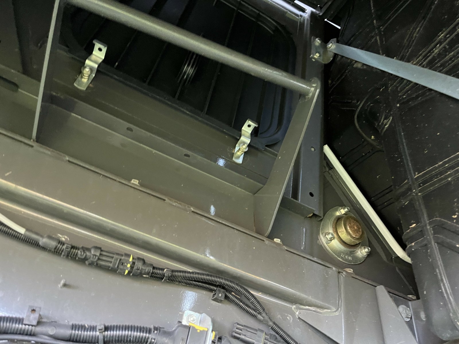 Mähdrescher typu CLAAS LEXION 5300 +V680, Gebrauchtmaschine v PONTIVY (Obrázek 7)