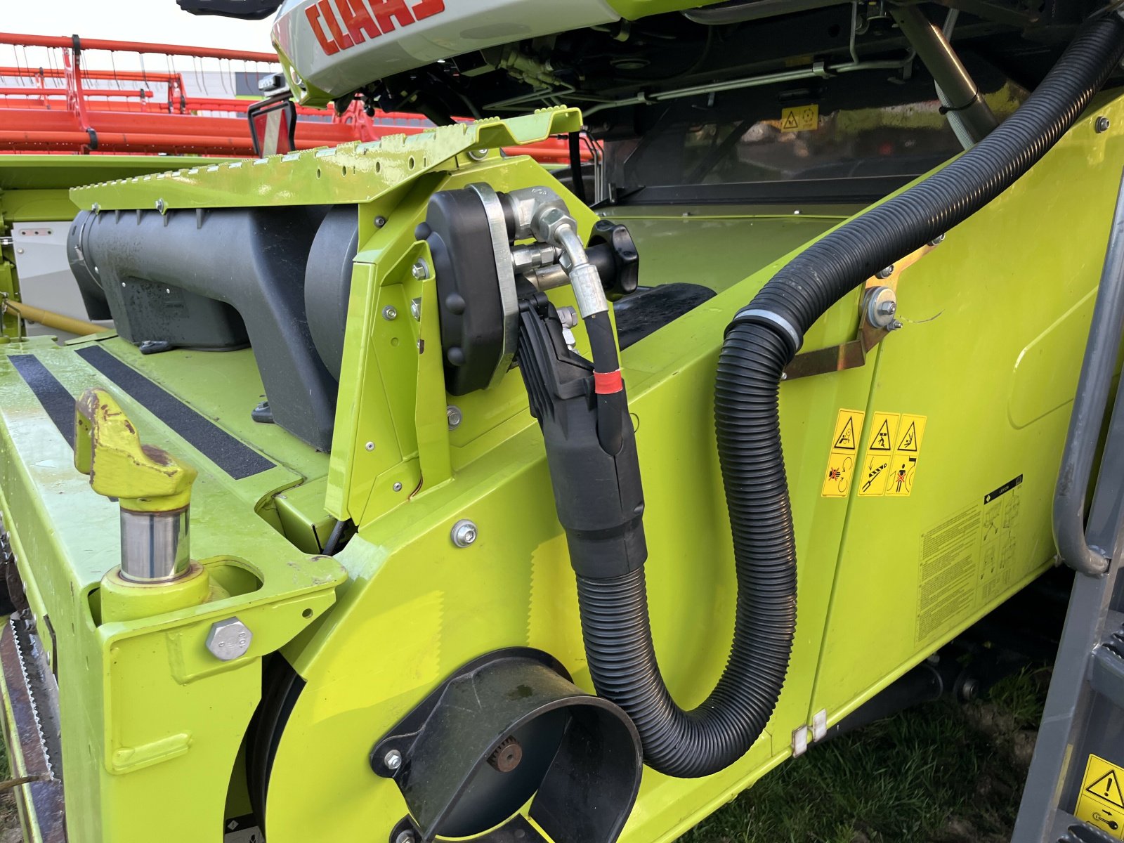 Mähdrescher typu CLAAS LEXION 5300 +V680, Gebrauchtmaschine v PONTIVY (Obrázek 9)