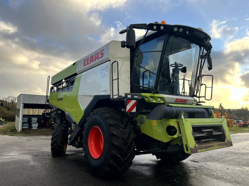 Mähdrescher typu CLAAS LEXION 5300 +V680, Gebrauchtmaschine w PONTIVY (Zdjęcie 1)