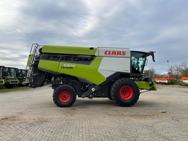 Mähdrescher Türe ait CLAAS LEXION 5300, Gebrauchtmaschine içinde Hockenheim (resim 7)