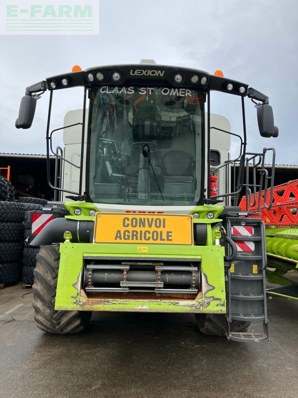 Mähdrescher tip CLAAS lexion 5300, Gebrauchtmaschine in BLENDECQUES (Poză 2)