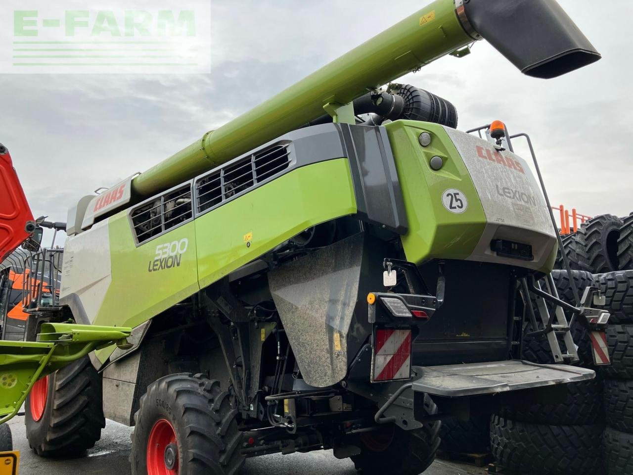 Mähdrescher tip CLAAS lexion 5300, Gebrauchtmaschine in BLENDECQUES (Poză 4)