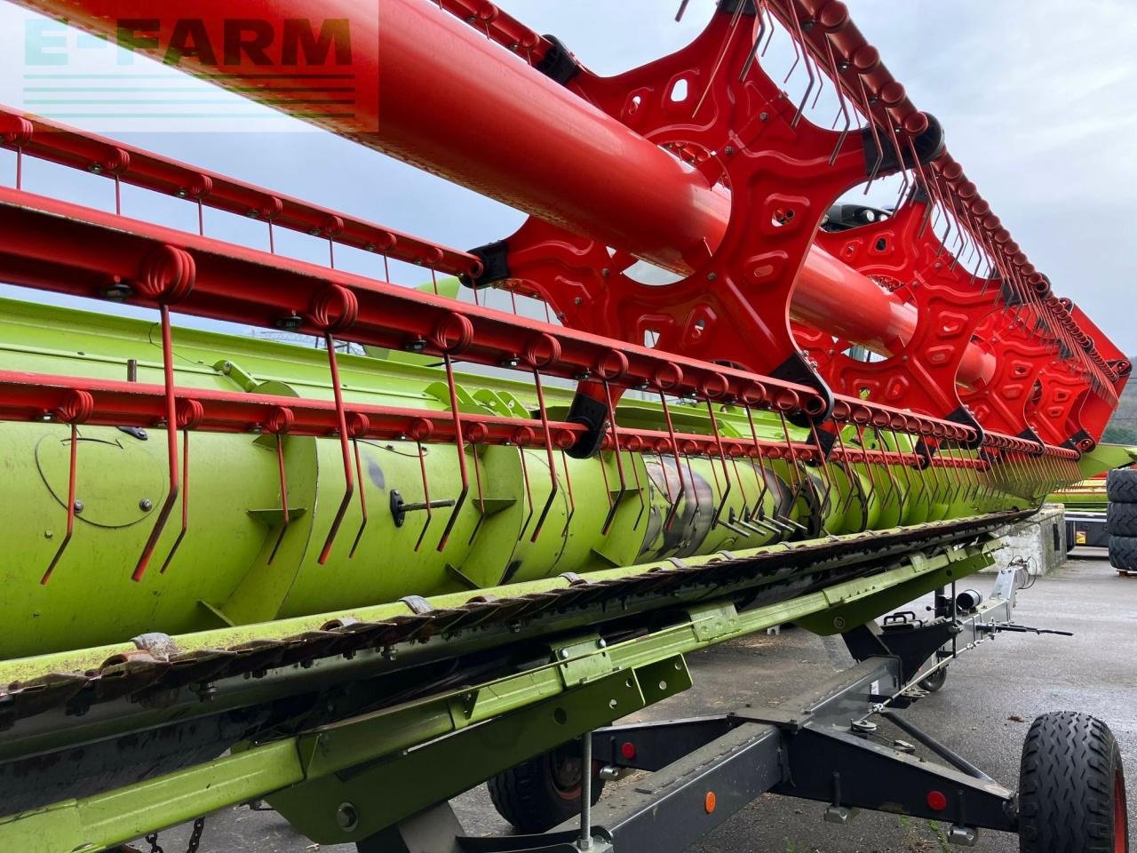 Mähdrescher tip CLAAS lexion 5300, Gebrauchtmaschine in BLENDECQUES (Poză 13)