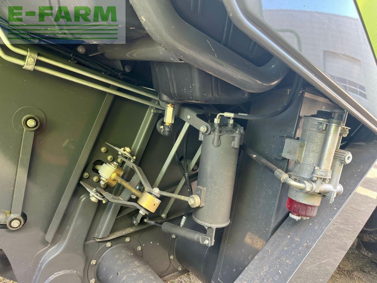 Mähdrescher des Typs CLAAS lexion 5300, Gebrauchtmaschine in PONTIVY (56 - MORBIHAN) (Bild 10)