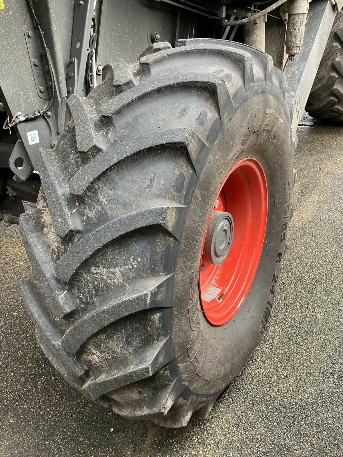 Mähdrescher Türe ait CLAAS LEXION 5300, Gebrauchtmaschine içinde BLENDECQUES (resim 9)