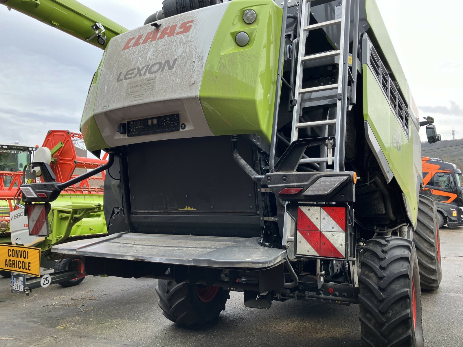 Mähdrescher Türe ait CLAAS LEXION 5300, Gebrauchtmaschine içinde BLENDECQUES (resim 7)