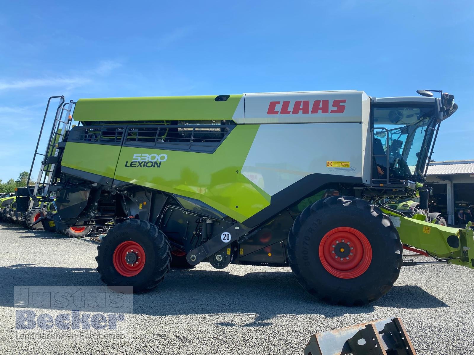 Mähdrescher of the type CLAAS Lexion 5300, Gebrauchtmaschine in Weimar-Niederwalgern (Picture 1)