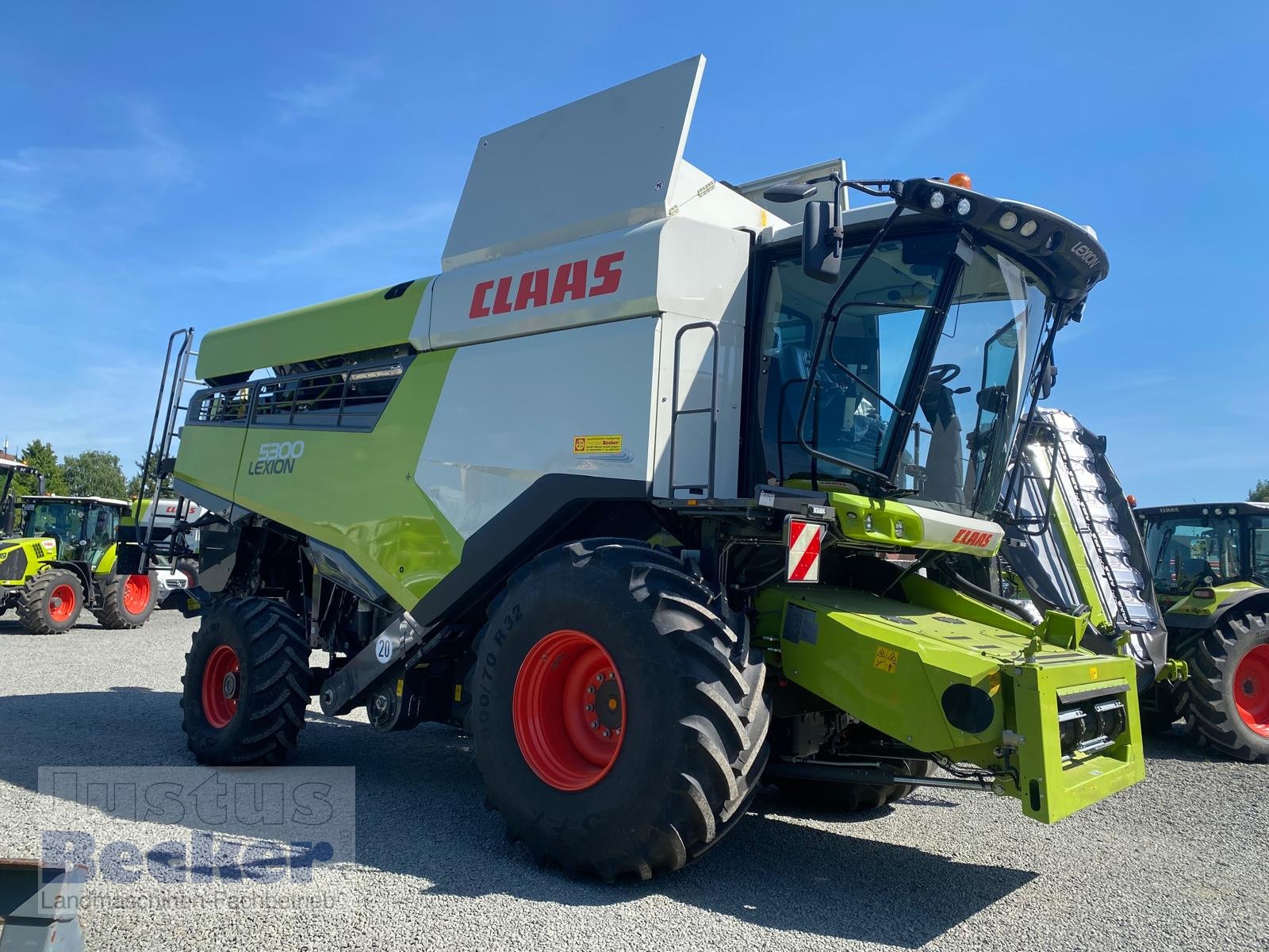Mähdrescher of the type CLAAS Lexion 5300, Gebrauchtmaschine in Weimar-Niederwalgern (Picture 2)