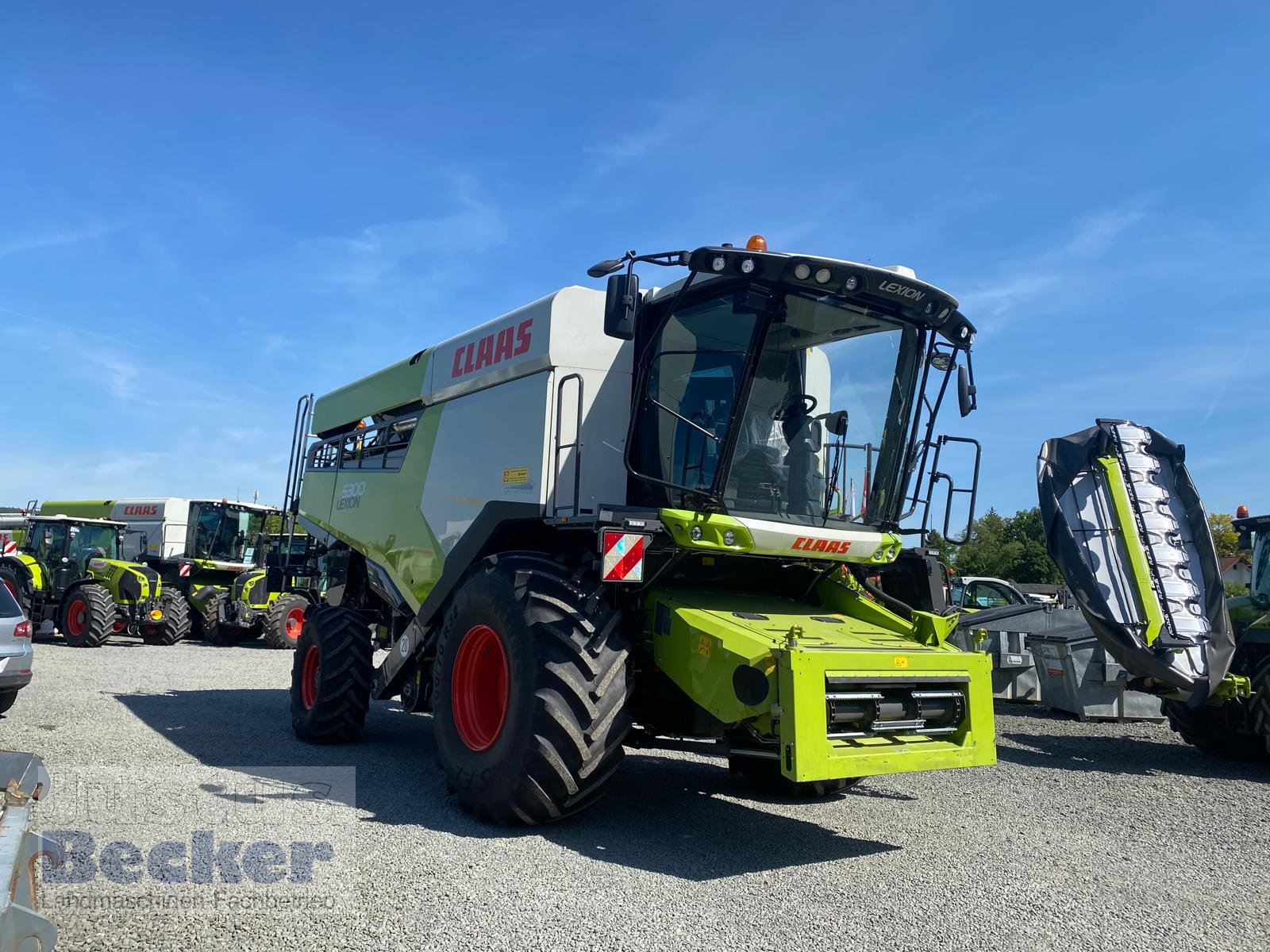 Mähdrescher of the type CLAAS Lexion 5300, Gebrauchtmaschine in Weimar-Niederwalgern (Picture 3)