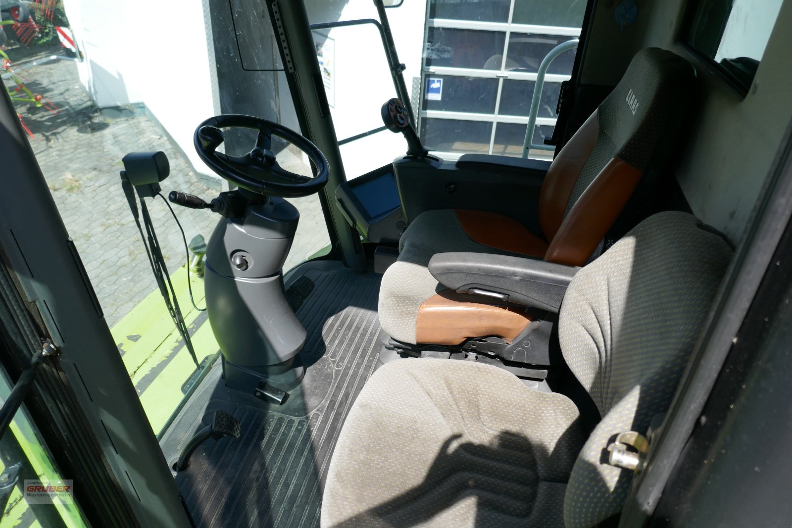 Mähdrescher del tipo CLAAS Lexion 540 C, Gebrauchtmaschine In Dorfen (Immagine 13)