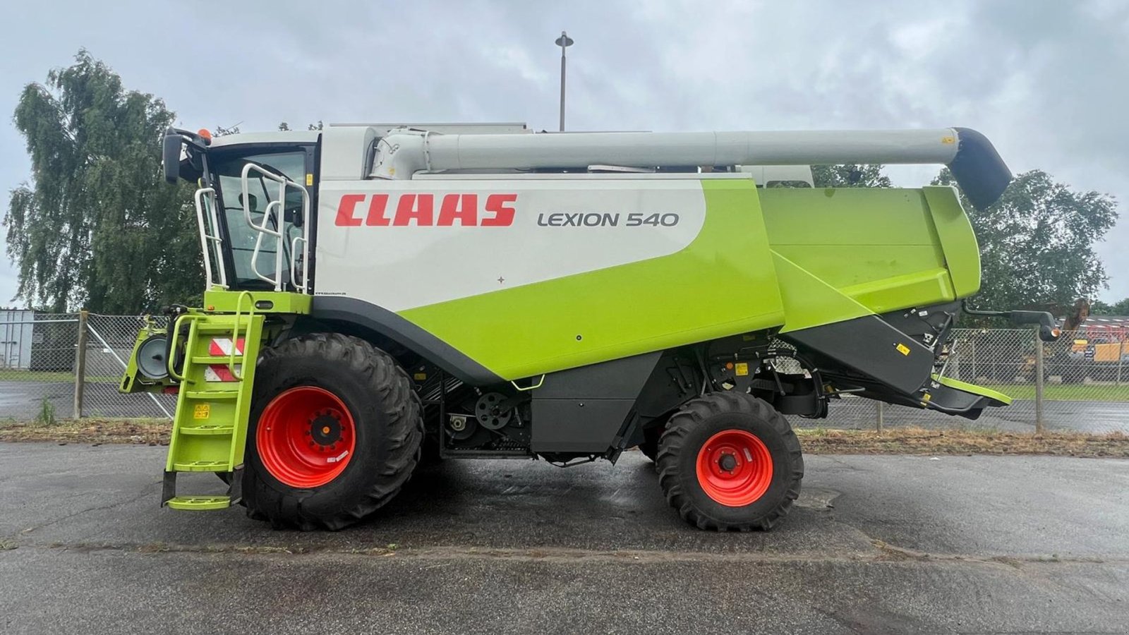 Mähdrescher Türe ait CLAAS LEXION 540, Gebrauchtmaschine içinde Middelfart (resim 3)