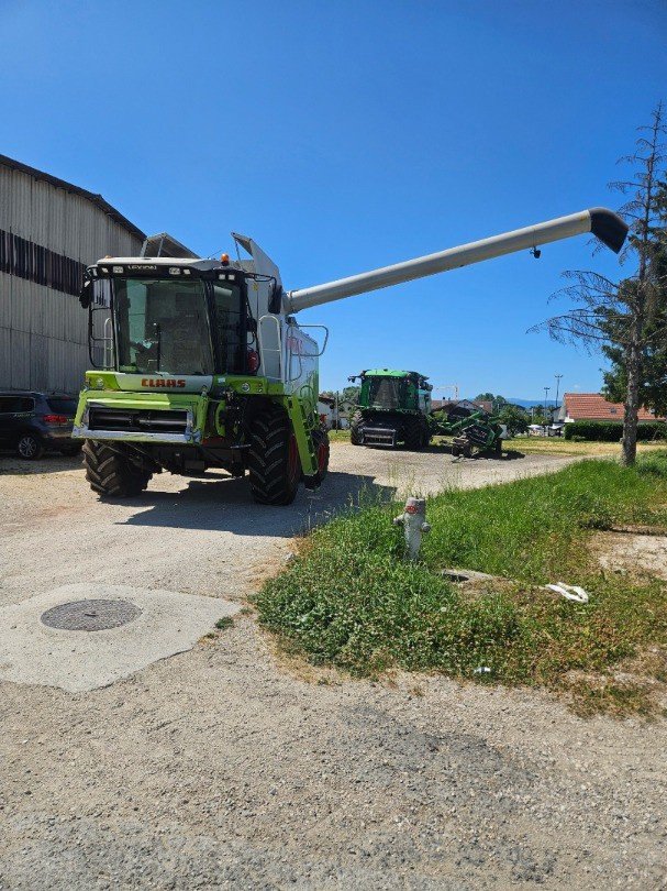 Mähdrescher of the type CLAAS Lexion 540, Gebrauchtmaschine in Domdidier (Picture 2)