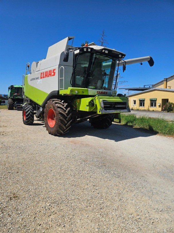 Mähdrescher of the type CLAAS Lexion 540, Gebrauchtmaschine in Domdidier (Picture 1)
