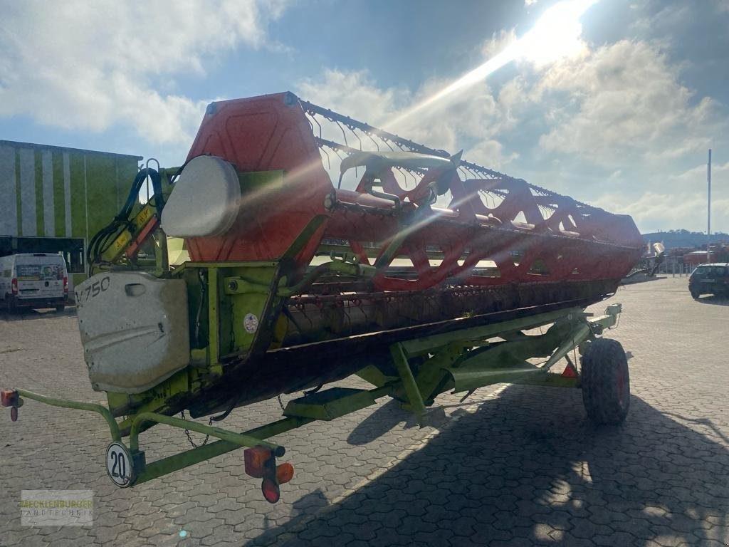 Mähdrescher des Typs CLAAS Lexion 540, Gebrauchtmaschine in Mühlengeez (Bild 24)