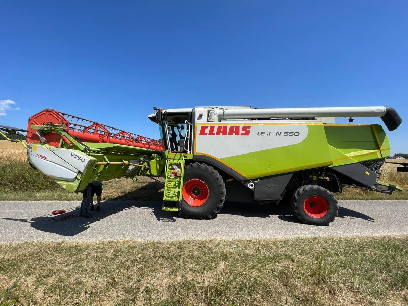 Mähdrescher of the type CLAAS Lexion 540, Gebrauchtmaschine in Dachsbach (Picture 1)