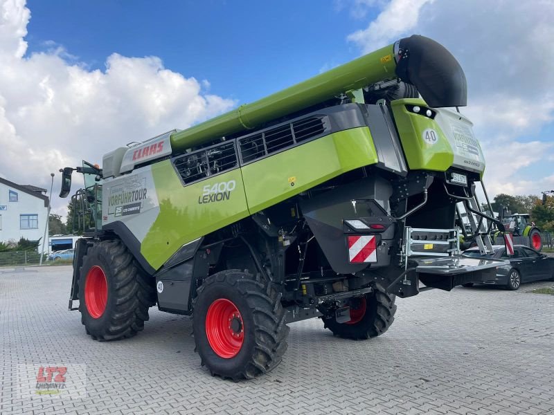 Mähdrescher des Typs CLAAS LEXION 5400 E5, Vorführmaschine in Hartmannsdorf (Bild 5)