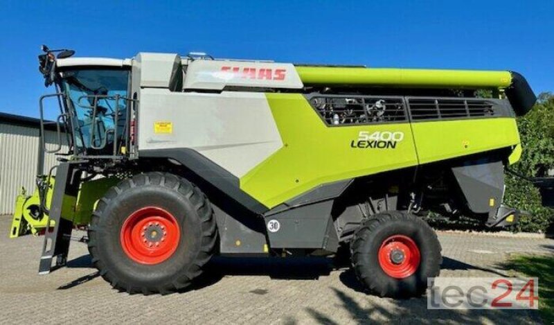 Mähdrescher vrste CLAAS Lexion 5400 mit Schneidwerk, Vorführmaschine v Östringen (Slika 19)