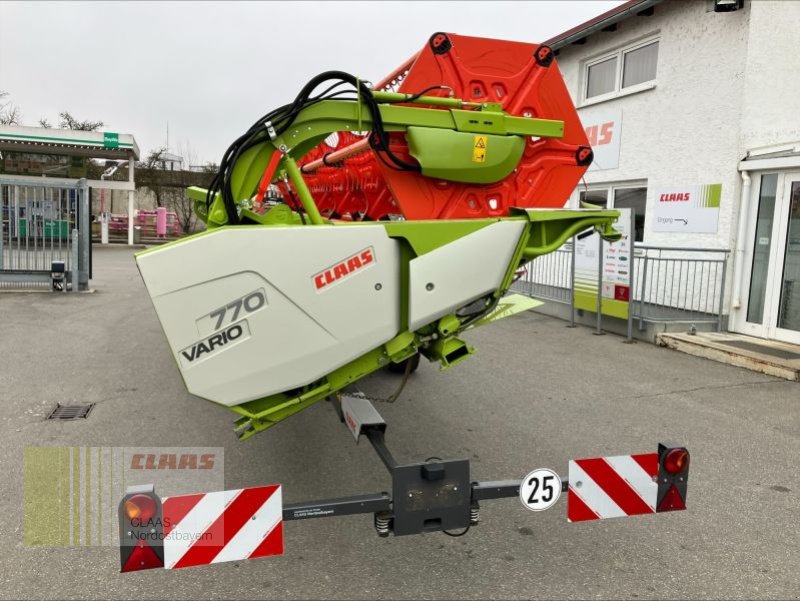 Mähdrescher Türe ait CLAAS LEXION 5400 + V770 RAPSMESSER, Gebrauchtmaschine içinde Cham (resim 10)