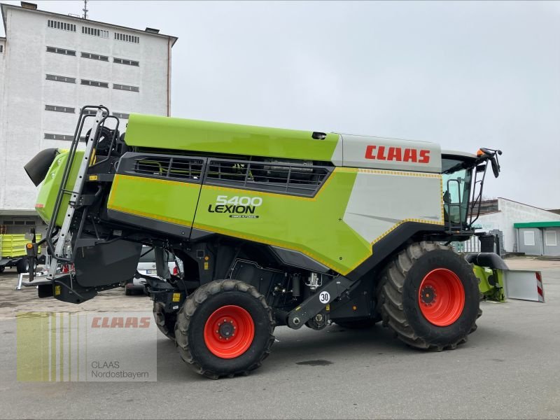 Mähdrescher Türe ait CLAAS LEXION 5400 + V770 RAPSMESSER, Gebrauchtmaschine içinde Cham (resim 3)
