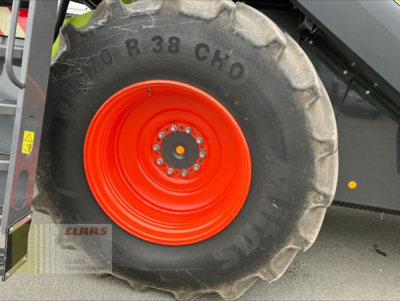 Mähdrescher Türe ait CLAAS LEXION 5400 + V770 RAPSMESSER, Gebrauchtmaschine içinde Cham (resim 19)