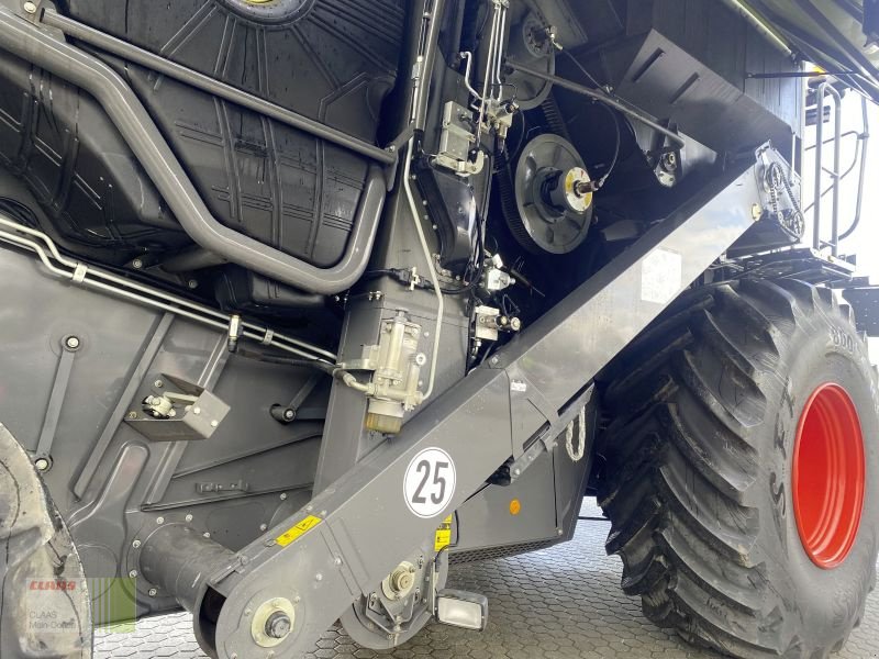 Mähdrescher des Typs CLAAS LEXION 5400, Gebrauchtmaschine in Vohburg (Bild 5)
